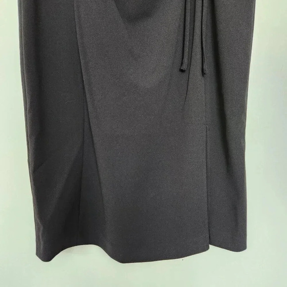 Calvin Klein Sleeveless Black LBD Knee Length Side Ruched Sheath Shift Dress 12 - Picture 4 of 8